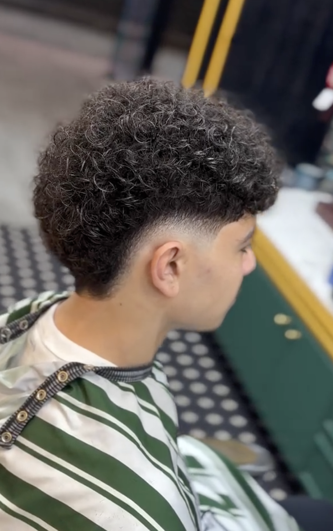 Barber fade style 4